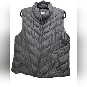 GAP Black Puffer Vest Women's XL Zip Front Lightweight Polyester Outerwear Chic